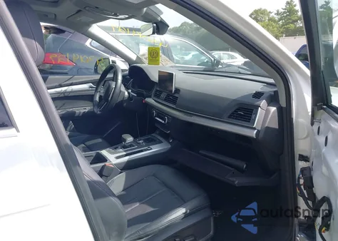 2018 Audi Q5 2.0T Premium/2.0T Tech Premium z USA, uszkodzony, nr VIN WA1BNAFY2J2207244